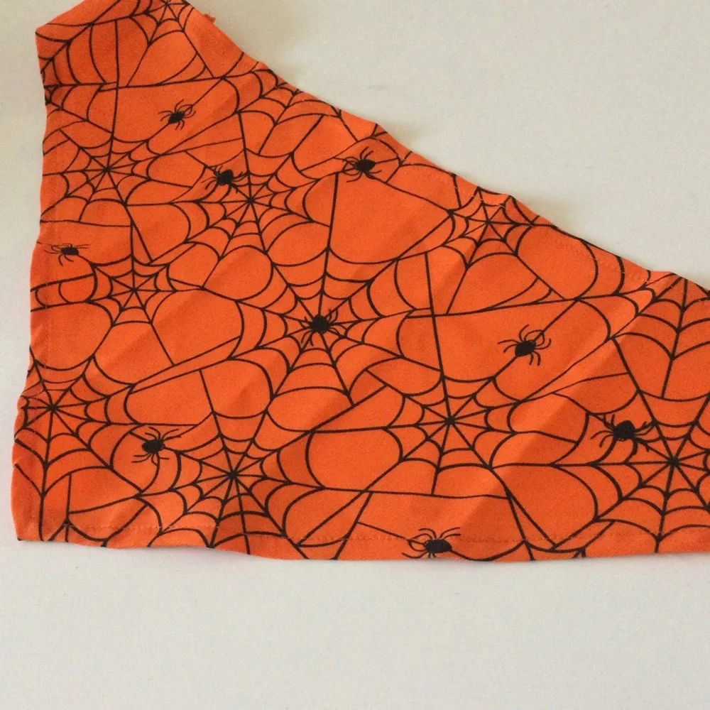 HOTEL DOGGY BANDANA SPIDERWEB PRINT ORANGE BLACK HALLOWEEN M/L NWOT